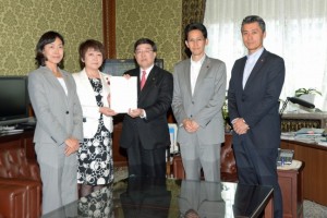 7535eb6a4864b52ef6c0372842ebcb86_tn648